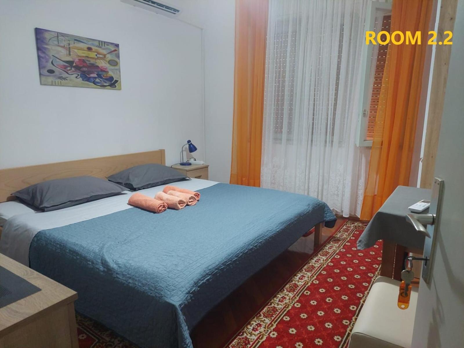 Guest House Lovric Porec Bagian luar foto